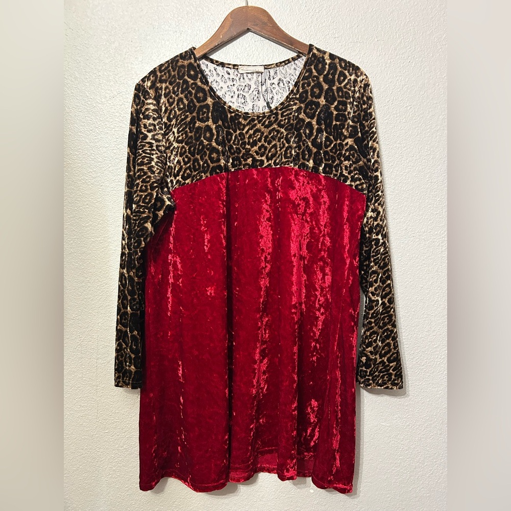 Southern Stitch Leopard Velvet Tunic Top Size XL